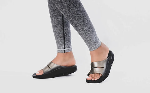 Women's OOahh Luxe Slide Sandal - Latte