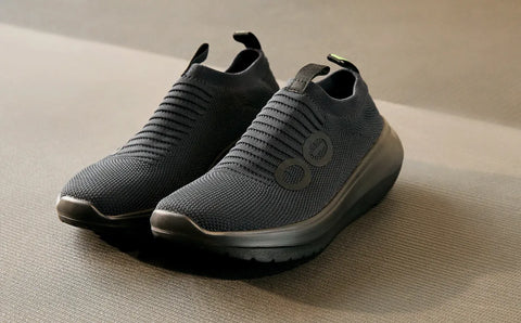 Women's OOmy Zen - Black