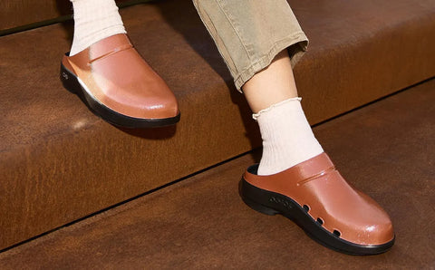 Women's OOcloog Luxe Clog - Copper