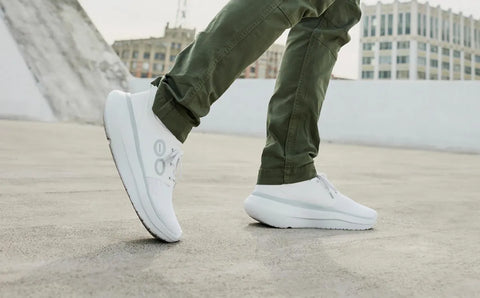 Men's OOmy Stride - White