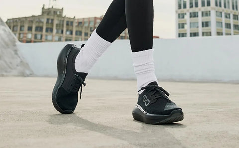 Women's OOmy Stride - Black