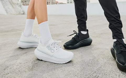 Women's OOmy Stride - White